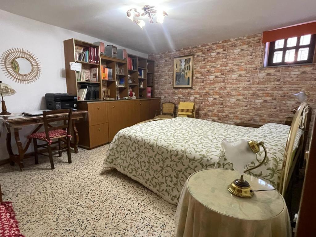 Casa Fra Gli Ulivi Di Giuseppe Guest House Sonnino Exterior photo